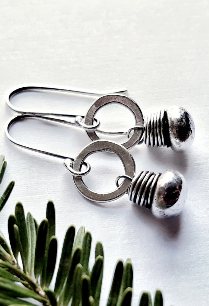 Un Petit Sterling Silver Hammered Circle Earrings