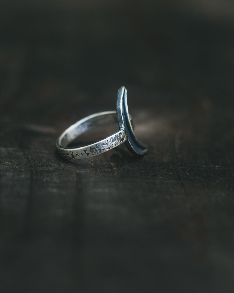 Textured Sterling Silver Crescent Moon Ring - Size 7