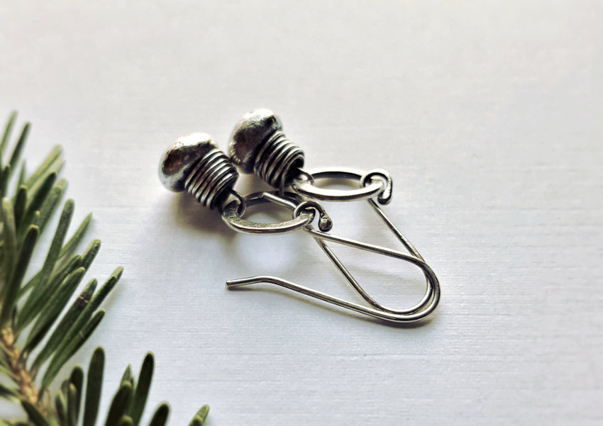 Un Petit Sterling Silver Hammered Circle Earrings