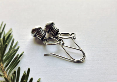 Un Petit Sterling Silver Hammered Circle Earrings