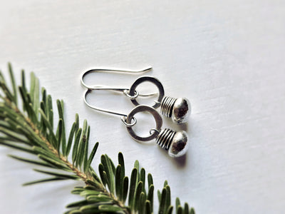Un Petit Sterling Silver Hammered Circle Earrings